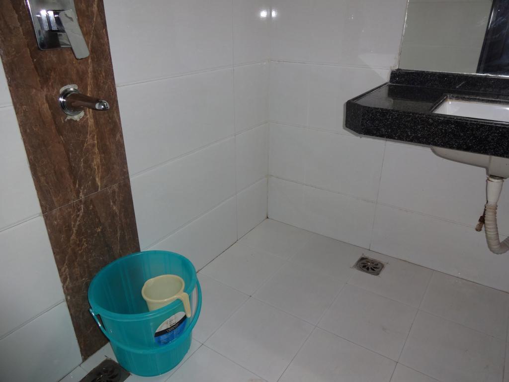 Sheetal International Rain Basera Rāipur Oda fotoğraf